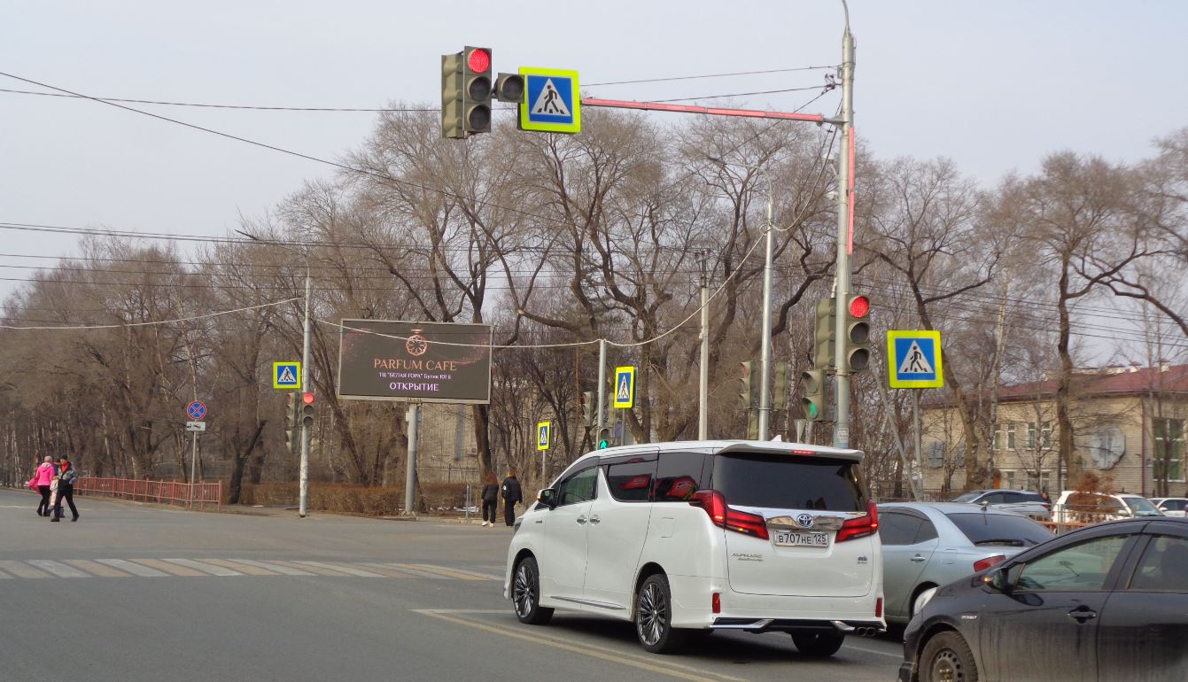 Размещение рекламы "PARFUM CAFE" на видеоэкране в г. Уссурийск