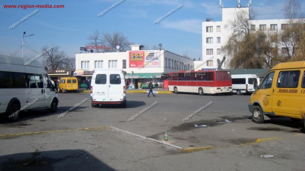 Автовокзал северный нальчик телефон. Автовокзал 1 Нальчик. Автовокзал Нальчик на Идарова. Г Нальчик автовокзал 2. Нальчик автобусная станция автовокзал.