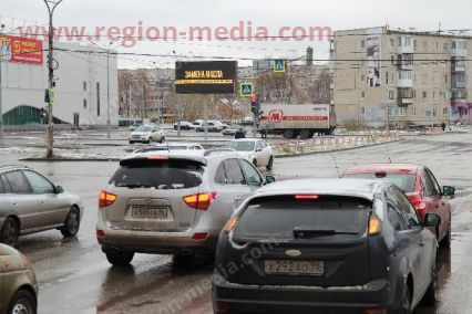 Размещение рекламы компании "Масло автомобильное " на видеоэкранах в г. Каменск-Уральск