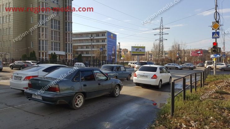 Размещение рекламы компании "РайффайзенБанк" на щитах 3х6 в городе Астрахань