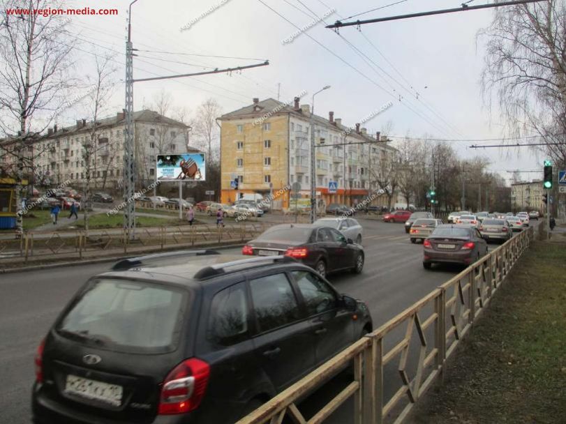 Железнодорожная д 32. Первомайский проспект 60.